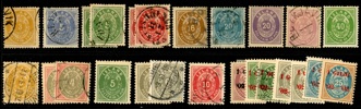Lot äldre utgåvor stämplat eller ostämplat, hela övre raden är tandning 14x13½. 5 aur blå är defekt och får ses som en luckfyllare (F9, 8500 kr), men i övrigt god kvalitet. Högt kv.