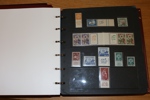 ISRAEL. Postfrisk samling 1948-1990 i två välfyllda visiralbum. 