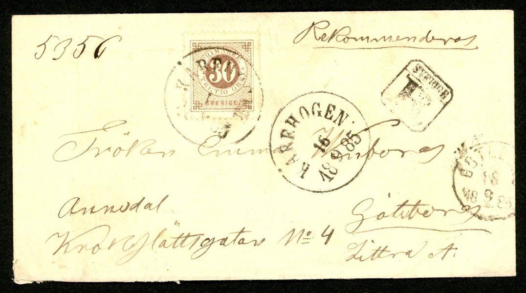 Rekommenderat brev till Göteborg stpl KÅREHOGEN 16.9.1885. Frankerat med 30 öre ringtyp, transitstpl OROUST 17.9.1885 och utbärningsstämpel GÖTEBORG 1.TUR 18.9. Vackert litet brev!