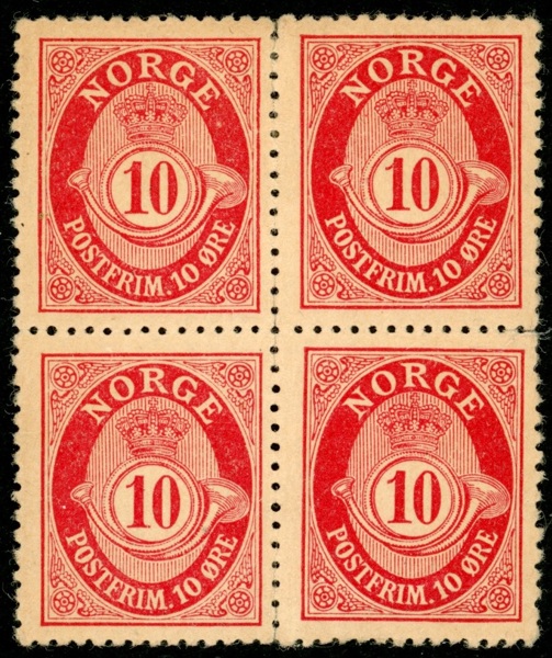 F106. 10 öre karmin i ostämplat 4-block, de två nedre märkena postfriska! F 630 kr+