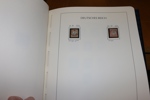 TYSKLAND/REICH. Omfattande samling 1872-1945 i tre påkostade Leuchtturm förtrycksalbum med kassetter.