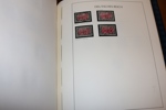 TYSKLAND/REICH. Omfattande samling 1872-1945 i tre påkostade Leuchtturm förtrycksalbum med kassetter.