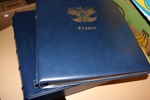FRANKRIKE. Samling 1849 till 1969 i två förtrycksalbum med fickor (Leuchtturm+SAFE). 