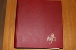 Vackert, tomt, Sverigealbum "VINJETT" med blad 1855-1954 samt tjänste/lösen/militär. 