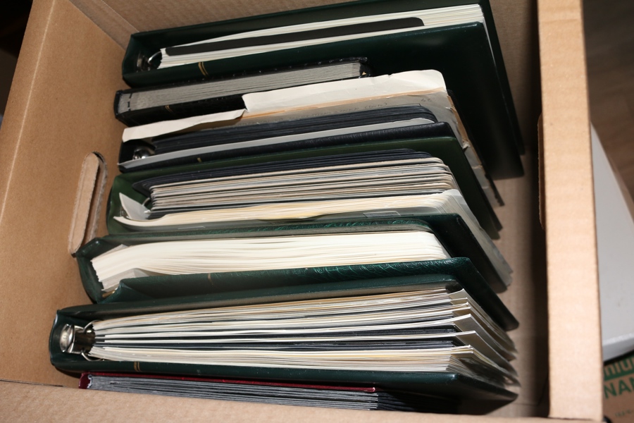 TYSKLAND/ZONER. Omfattande samling i åtta album, delvis specialiserat, med många bättre märken.