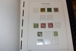 TYSKLAND/BAYERN+WÜRTTEMBERG. Samling i fint Leuchtturmalbum med något hundratal frimärken, blandad kvalitet. Inklusive bättre, se bildexempel!