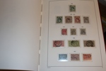 NEDERLÄNDERNA. Fin samling 1852-1998 i tre holländska Importa-album med fickor och kassetter.