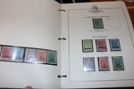 LIECHTENSTEIN. Mycket fin samling mest x/xx 1912-1990-tal i två trevliga Minkus-album.