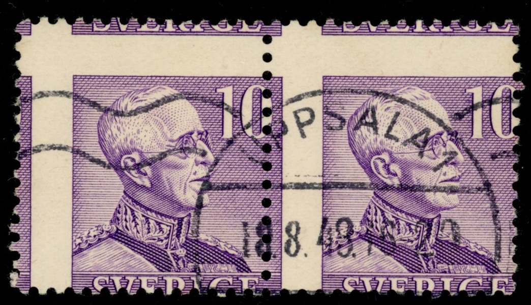 F273v. Felperforerat, stämplat par med maskinstämpel UPPSALA 1 18.8.48. Ovanligt med äktgångna bruksexemplar.