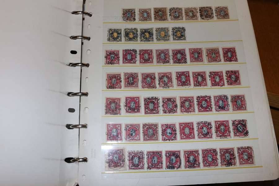 Stämplar. Parti 1890-1940 i visirpärm, inga Oscar men från siffertyp och framåt och genomgående med fina stämplar inkl många riktigt fina. Se bildexempel! Ca 30 sidor = mycket!