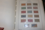 Synnerligen välfylld samling ostämplat/postfriskt 1855-1969 i Leuchtturmalbum med fickor.