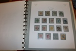 Samling 1855-1985 i tre album. Välfyllt, men utan de allra dyraste.