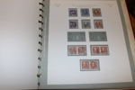 Samling 1855-1985 i tre album. Välfyllt, men utan de allra dyraste.