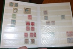 Litet insticksalbum diverse frimärken från kvadrater och framåt. Facit ca 19000 kr enl inl. Se bilder.