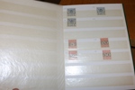 Litet insticksalbum diverse frimärken från kvadrater och framåt. Facit ca 19000 kr enl inl. Se bilder.