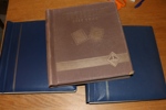 Fyndlåda Tyskland 1800-tal till 1970-tal i tre tjocka album. Något restbetonat men fortfarande väldigt mycket frimärken, bl.a. lite tyska stater. Lågt utrop!