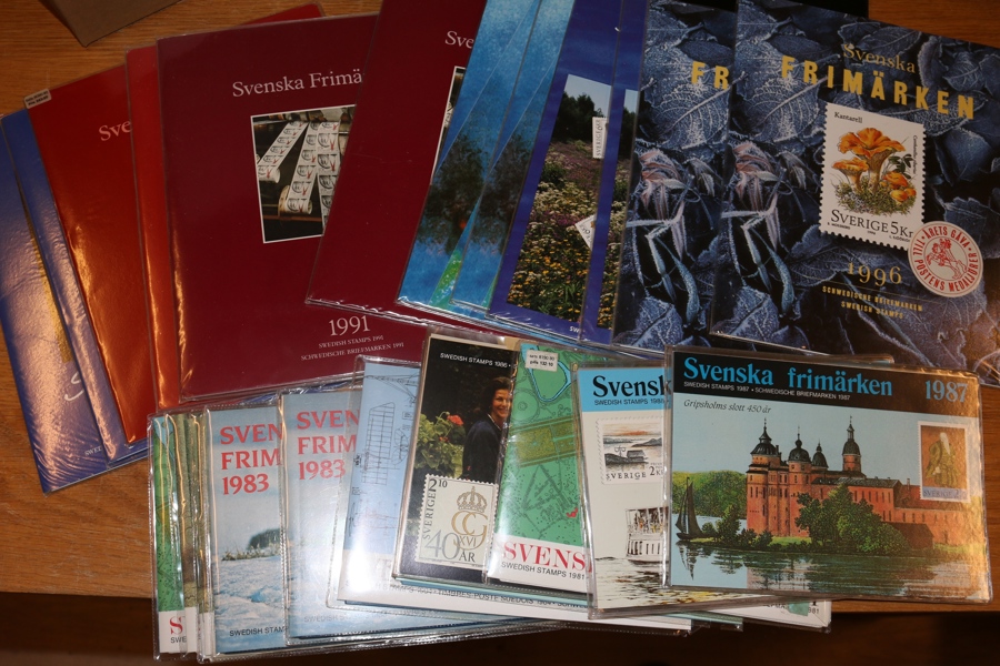 Parti årssatser 1980-90-tal. Nom 4200 kr inkl 100 rabattmärken av bästa sort