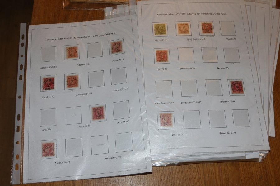 Oscar II. Restsamling SKÅNE på 26 blad, monterade länsvis dvs L- resp M-län var för sig. Inga dyra finns kvar men en hel del vackra!