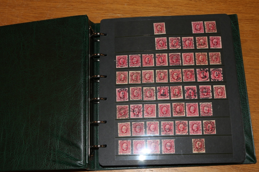 STÄMPLAR. Visiralbum ca 45 välfyllda sidor med vackra stämplar, många prakt-lyx. Tidsperiod 1880-tal-1990-tal med bra spridning. Mängder med märken!