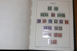 Samling 1858-1971 i fräscht Leuchtturm-album med fickor och kassett.