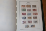 Samling 1858-1971 i fräscht Leuchtturm-album med fickor och kassett.