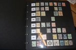 SYDAMERIKA. Omfattande samling i två flyttlådor med totalt 12 fulla visiralbum och ett tjockt insticksalbum.