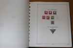 Fin samling 1876-1980-tal i Facitalbum. Välfyllt från ovaltyper aur fintandat med bl.a. 5 aur blå, 20 aur blekviolett (med attest Nielsen).