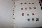 Samling 1855-2010 i sex album, mest kontorspärmar. Med 4 sk bco och svart lokalmärke, kpl vapentyp öre och bra ringtyp m.m. Även bra del tjänstemärken.