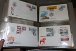 Samling FDC ca 1998-2016 i flera pärmar. Dessutom en pärm med FDC med vinjetter från 70-talet. Utöver detta ingår också en del maximikort och lösa frimärken. Högt nypris på allt detta!