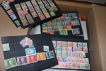 Samling FDC ca 1998-2016 i flera pärmar. Dessutom en pärm med FDC med vinjetter från 70-talet. Utöver detta ingår också en del maximikort och lösa frimärken. Högt nypris på allt detta!