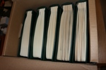 USA. Samling klassiskt fram till 2007 i hela fem Leuchtturmalbum med fickor. Innehåller en hel del användbart material i den äldre delen med flera bättre märken. Ett helt album för "back of the book".