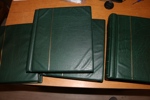 USA. Samling klassiskt fram till 2007 i hela fem Leuchtturmalbum med fickor. Innehåller en hel del användbart material i den äldre delen med flera bättre märken. Ett helt album för "back of the book".