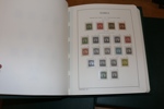 Nästan enbart xx samling 1877-1989 i två Leuchtturm-album med fickor.