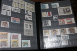 TYSKLAND. Flyttlåda med ett tiotal album, bl.a. en samling Reich och en med Bund. Även många årssatser Bund (Västtyskland) 1970-80-tal.