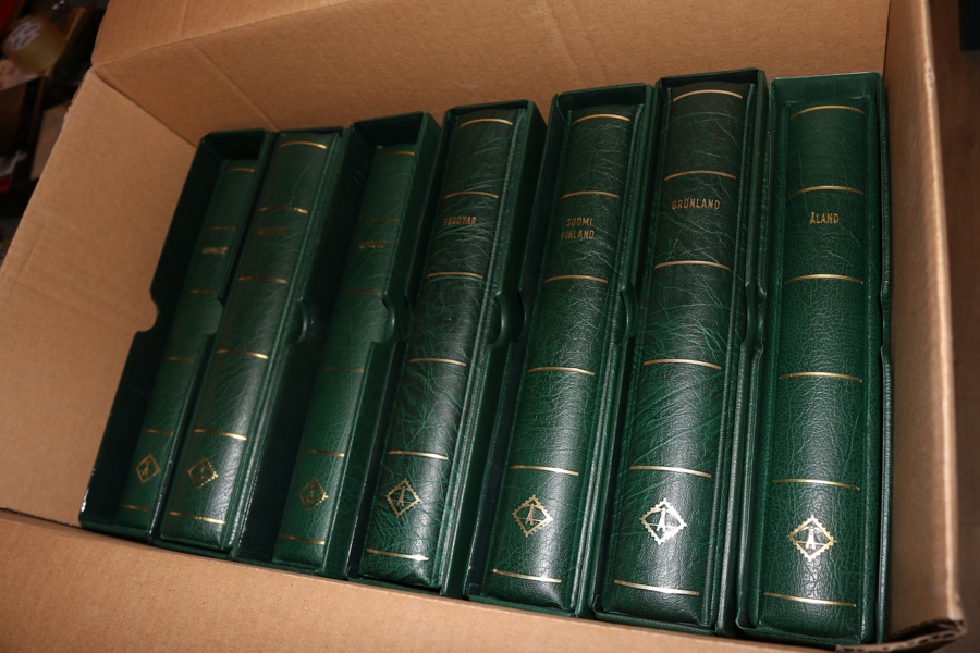 LEUCHTTURM/Norden. Parti fina album enl följande: