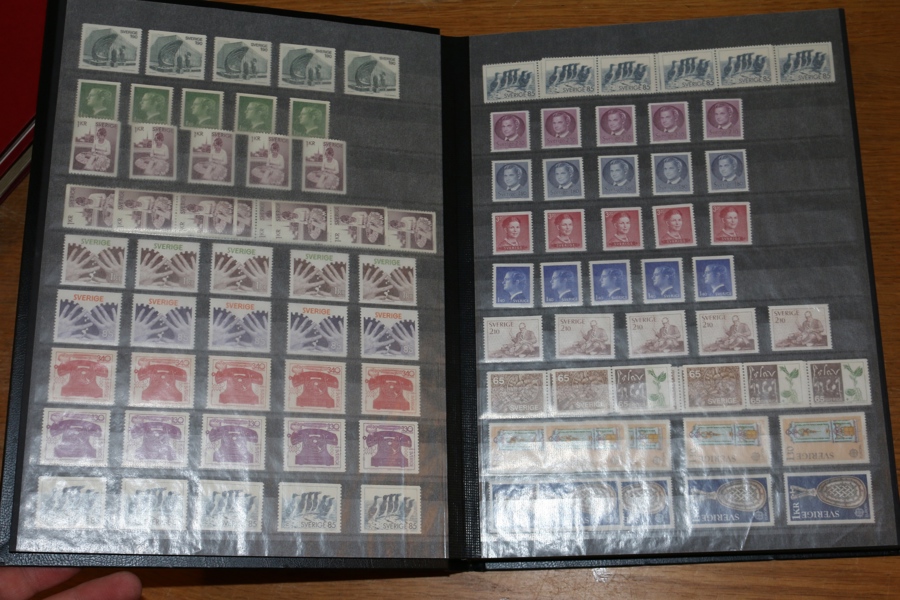 Insticksalbum med en del 1920-30-tal, bl.a. högvalörer Kongress/Förening x/stpl. Även lite tjänste och nominalvara. Det bästa avbildat.