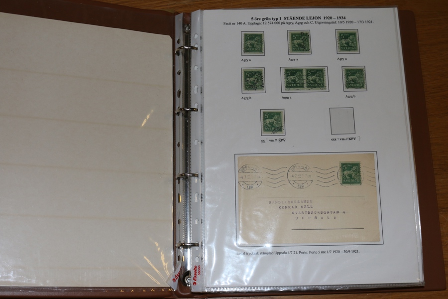 Stående lejon. Samling F140-148 monterat på blad, med stämplade märken noggrant beskrivna efter papperssort och/eller vattenmärken.