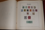 ENGLAND. Samling stämplat 1841-1972 med mest enklare innehåll, men även trevliga ex 1 sh embossed (SG10, £1000) och £1 Edward (SG97, £825). Dubblettalbum medföljer.