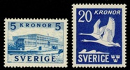 F332C + 337C. Två postfriska högvalörer. F 1850 kr