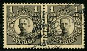 F77vm9. Par med del av två omvända vm-kronor på varje märke. F 800 kr/st