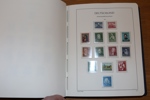 TYSKLAND/BUND. Förutom de två första märkena en KOMPLETT xx samling 1949-1985 i fräscht Leuchtturmalbum. Alla bättre serier ingår postfriska som Posthorn, Heuss m.m. Mkt högt katalogvärde!