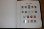 Kvalitetssamling nästan enbart xx 1886-1971 i LT-album. Från 1900 och framåt mycket välfyllt med i stort sett ENBART postfriska märken (1 kr landstorm x). 