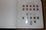 Kvalitetssamling nästan enbart xx 1886-1971 i LT-album. Från 1900 och framåt mycket välfyllt med i stort sett ENBART postfriska märken (1 kr landstorm x). 