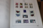 Trevlig samling stämplat 1855-1999 i tre välfyllda Davo-album. Här finns 4 sk, 6 sk bco signerad, 17 öre lejon, kpl ringtyp inkl båda riksdalerna, bra 1900-tal med landstorm (ej 1 kr), bandmärken.
