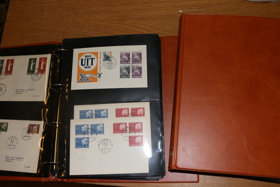 2 pärmar av Postens rödbruna typ, med FDC ca 1962-74. Mest standard men bra pärmar.