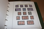 Samling 1855-2005 i sex pärmar med egen montering. Bra grundsamling med 4 sk bco, en del vapen och ringtyp i blandad kvalitet, på 1900-talet med mycket "mellanmaterial" som landstorm (ej 1+5 kr).