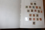 Omfattande samling 1855-2020 i tre välfyllda Leuchtturm-album med kassetter. En nästintill komplett samling, åtminstone fram till millennieskiftet, därefter med luckor och ibland stpl ersatt med xx.