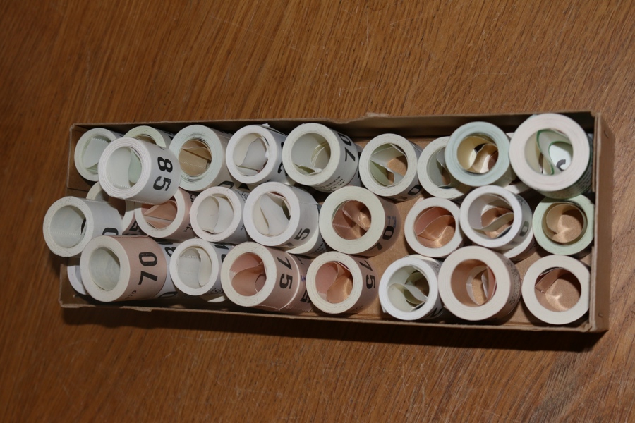 RULLAR. Parti med 46 stk 100-rullar, mest 1970-talet.