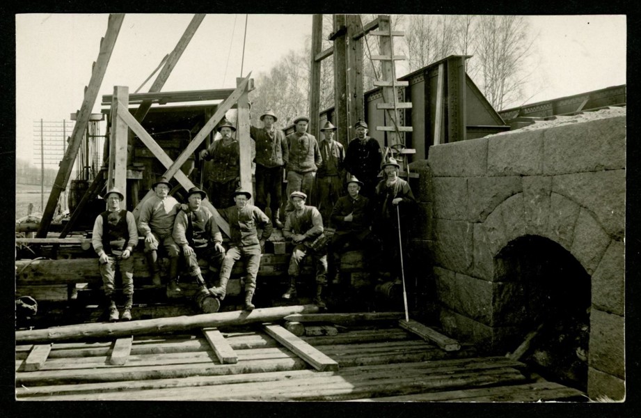 Reparation av järnvägsbron vid Gripenberg, 1930-talet. 