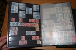ORTSTÄMPLAR. Tre album med stämpelmaterial mest Oscar II-modernt. Mängder med vackra stämplar. Visirpärmen med enbart orter A-F, de andra två albumen blandat. Se ett antal exempelbilder.